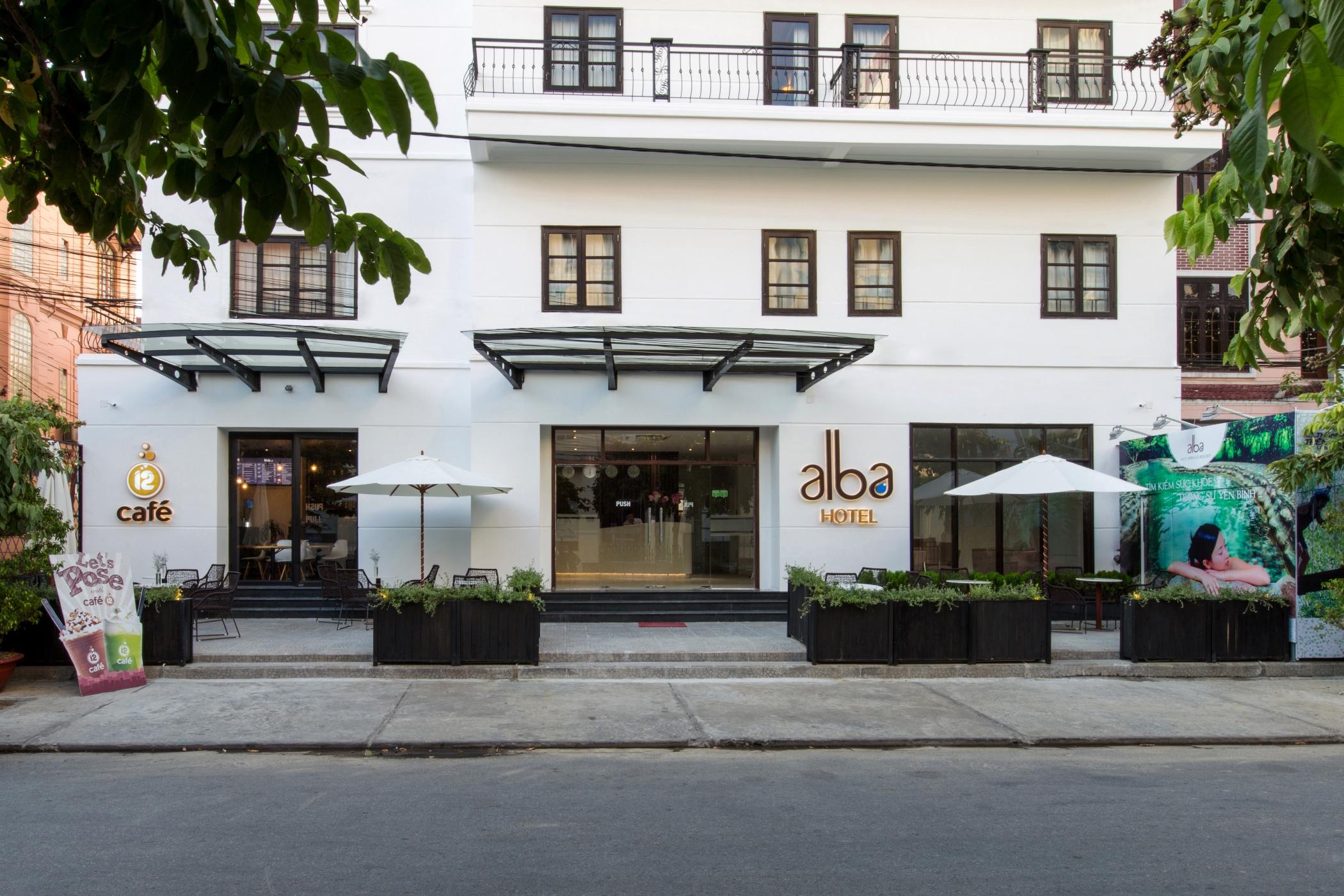 Alba Hotel Hue Exterior photo